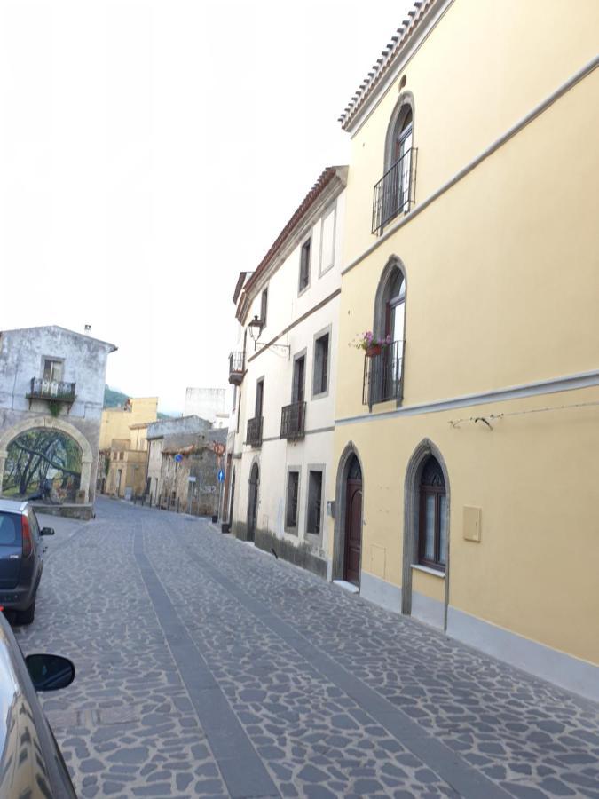 Estia Bed & Breakfast Scano Montiferro Екстериор снимка