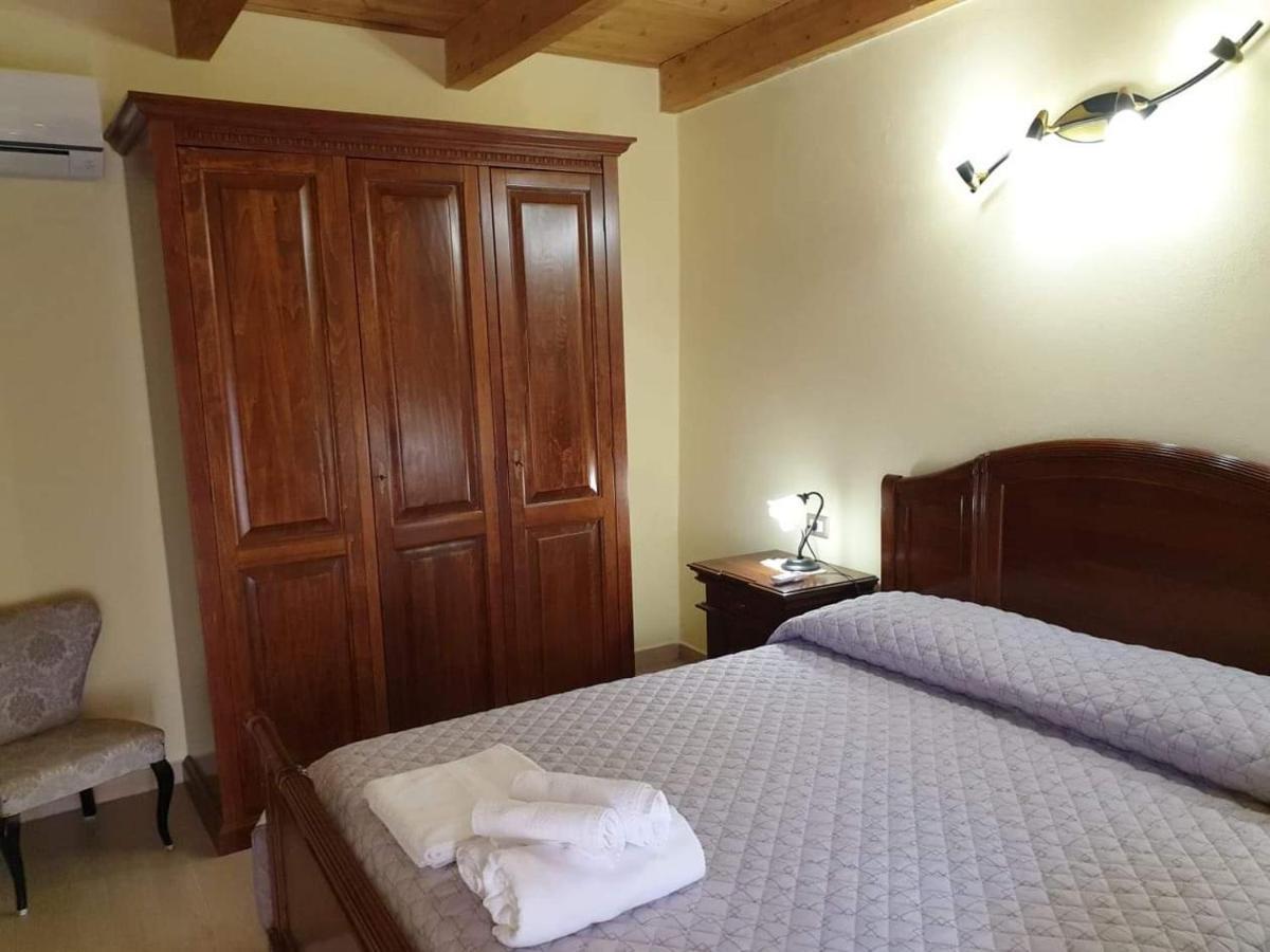 Estia Bed & Breakfast Scano Montiferro Екстериор снимка
